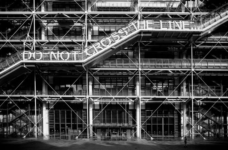 RERO, Do Not Cross the Line, 2012, Centre Pompidou, photo © Cristobal Diaz